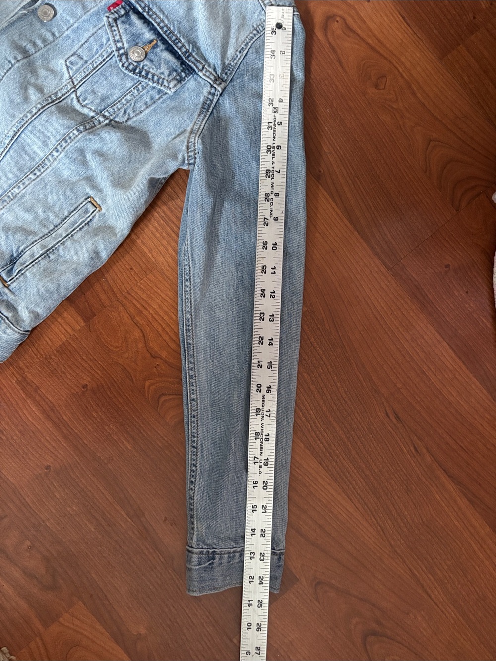 Levi's Light Blue Denim Trucker Jacket - Picture 7 of 7